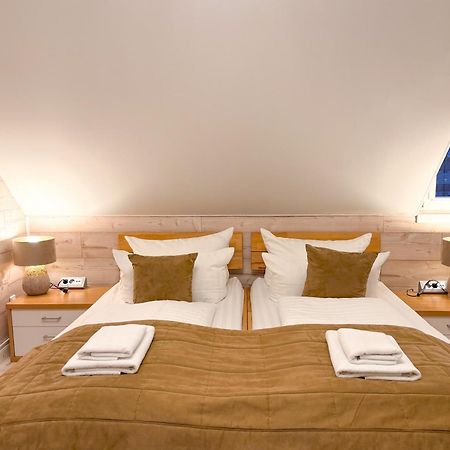 גאגנאו Landhotel Engel & Kreuz מראה חיצוני תמונה