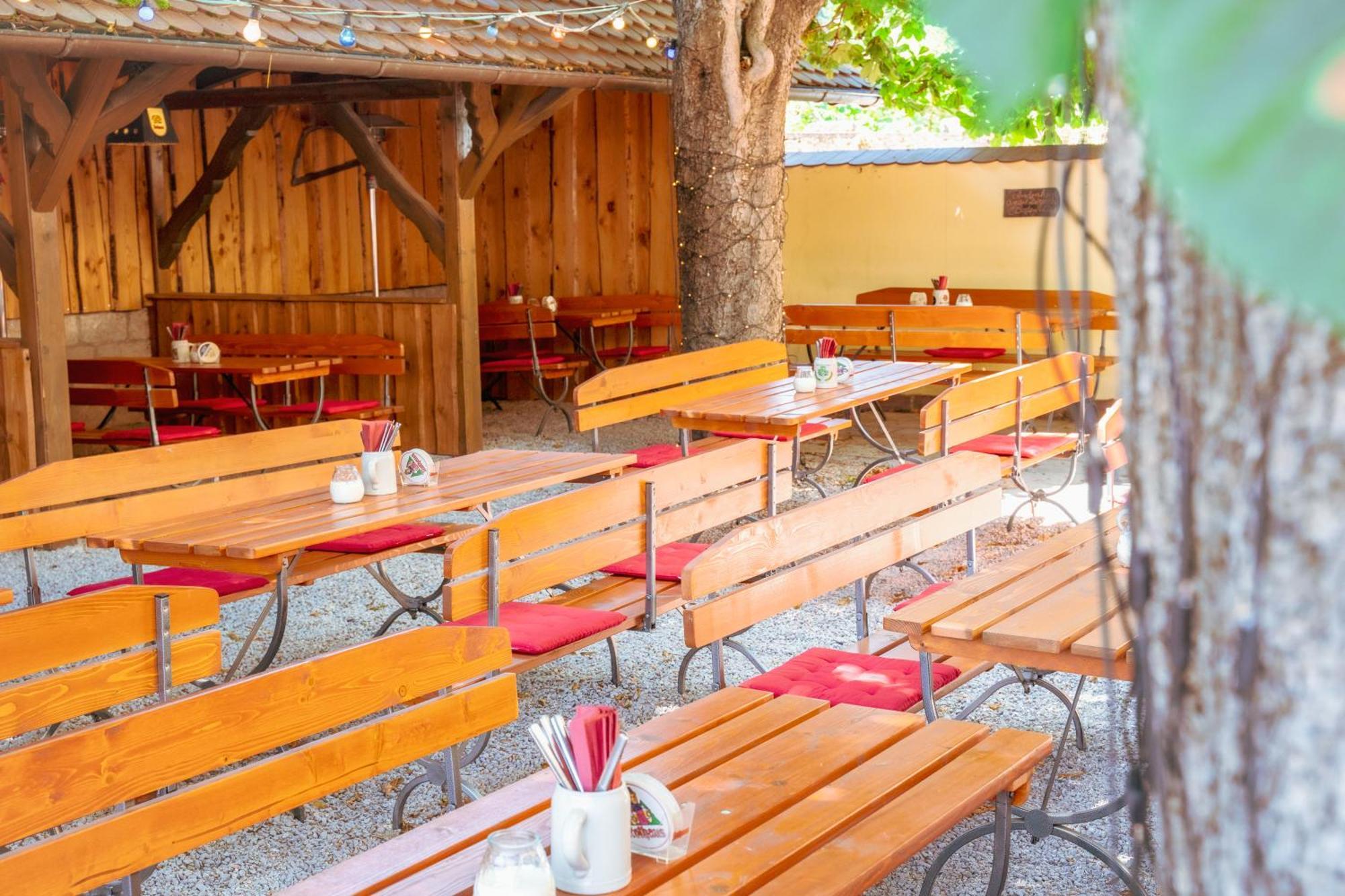 גאגנאו Landhotel Engel & Kreuz מראה חיצוני תמונה